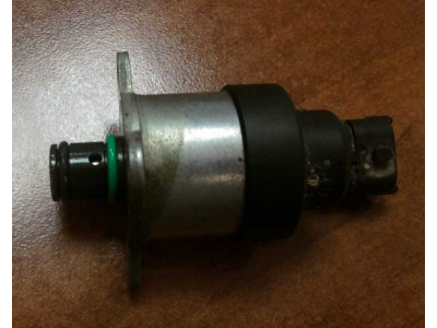 Клапан электромагнитный топливного насоса Bosch Common Rail (Euro3) SHAANXI / Shacman (ШАНКСИ / Шакман) 612600081583 (0928400617) фото 1 Благовещенск